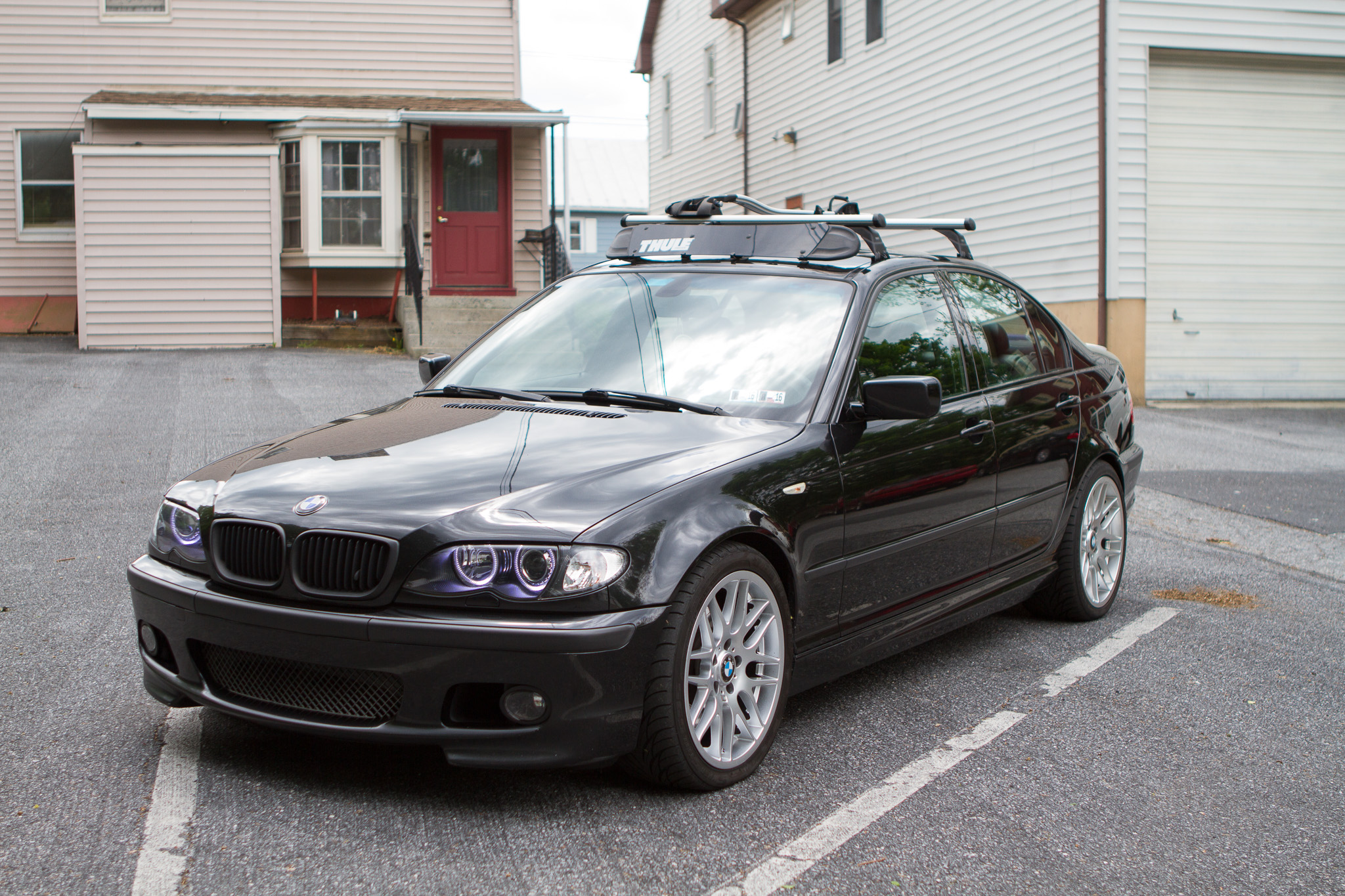 FS: OEM BMW E46 Roof Rack w/ Thule Fairing