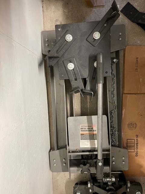 Name:  Pittsburgh 800lb Low Lift Trans Jack.jpg
Views: 738
Size:  77.6 KB