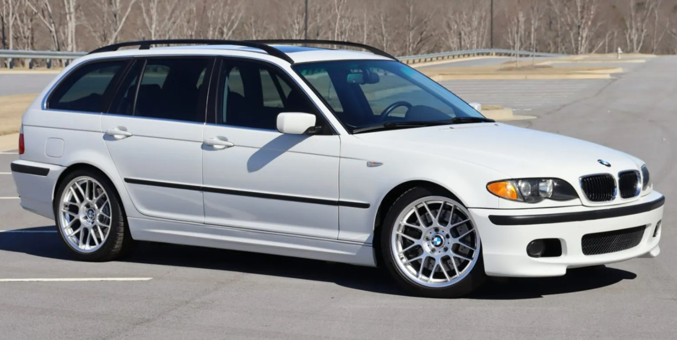 Name:  2002-touring.jpg
Views: 38
Size:  163.0 KB