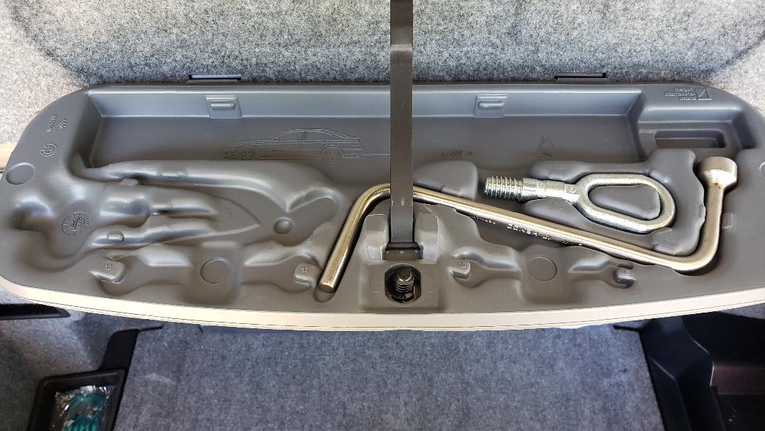 Name:  Trunk Tool Compartment.jpg
Views: 179
Size:  118.3 KB